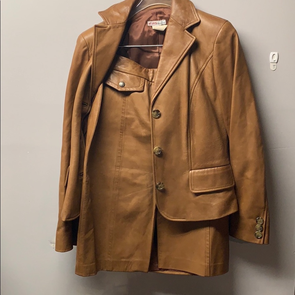 2pc Micheal kors leather suit size: 8